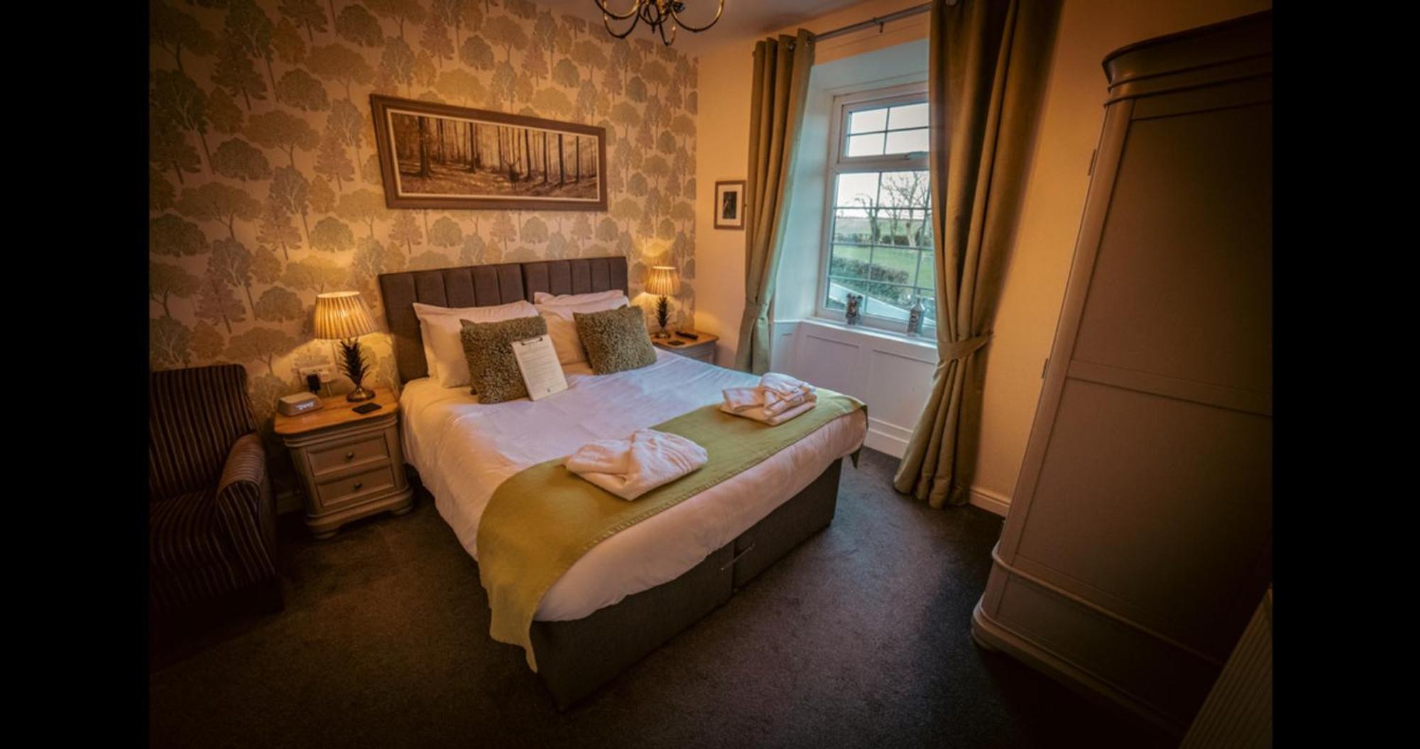 Ensuite At The Ring Pub * Gwredog